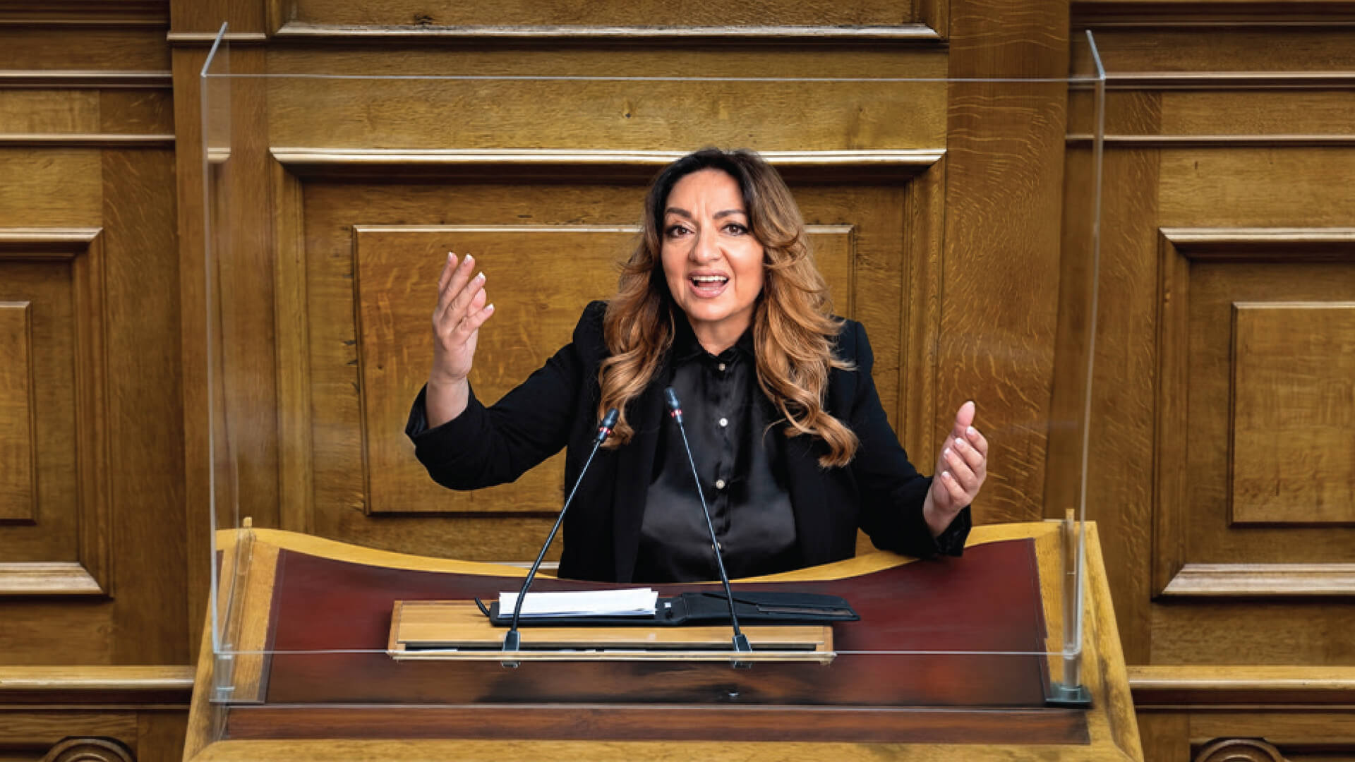 Αλλά αυτοί είστε! των Σοφία Μουτίδου – Κώστας Τουλάκης – Ισμήνη Βιλλιώτη Σκηνοθεσία: Σοφία Μουτίδου Έναρξη: 14 Οκτωβρίου 2026 Κάθε Τετάρτη στις 21:00 Μικρό Παλλάς Θεατρική περίοδος 2026–2027
